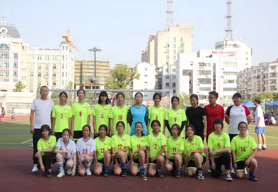 青田二中获评全国校园足球特色学校
