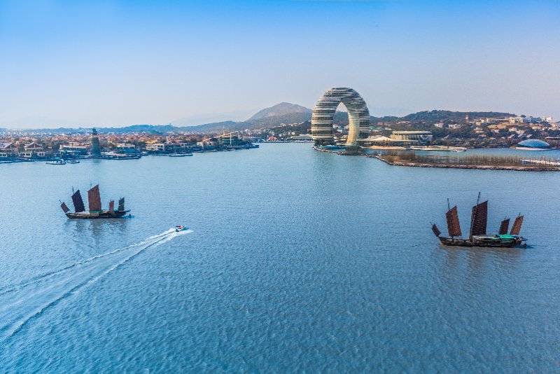 首届中国·湖州国际滨湖旅游节暨中国环太湖 国际旅游节举行