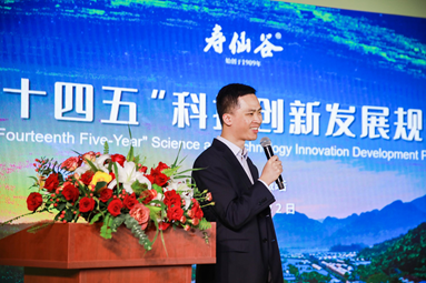 浙江寿仙谷植物药研究院院长李振皓博士,重点阐释了加快推进"5g"赋能