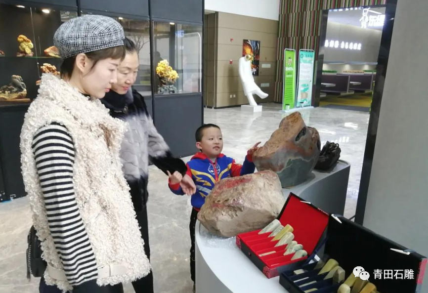 09c57c5caccadeabad2f682764d4566.png 图片