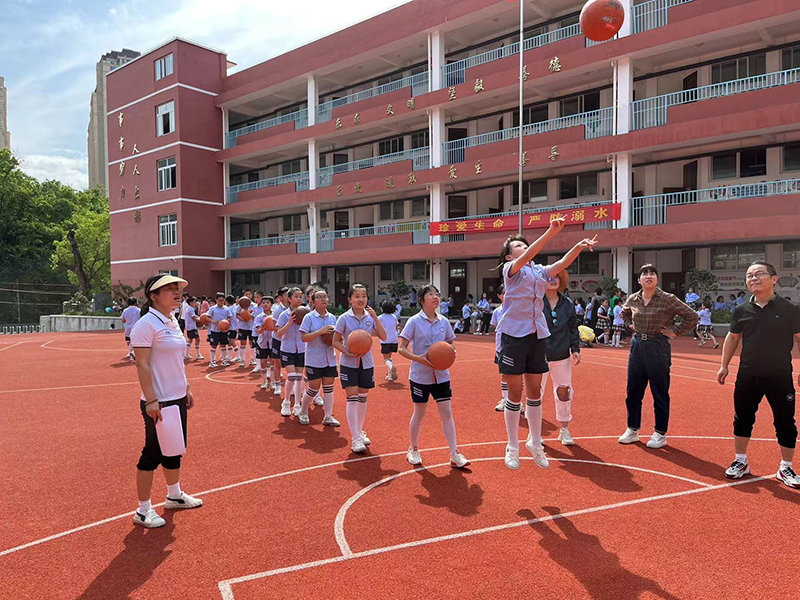 油竹实验小学彭括校区举行全校学生素质运动会-青田之家基金会