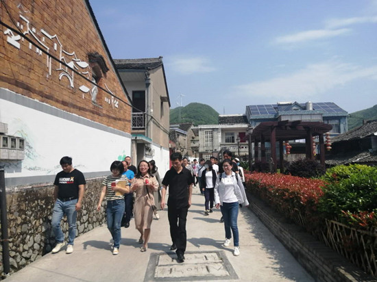 宁波奉化开展生活垃圾分类工作交流活动