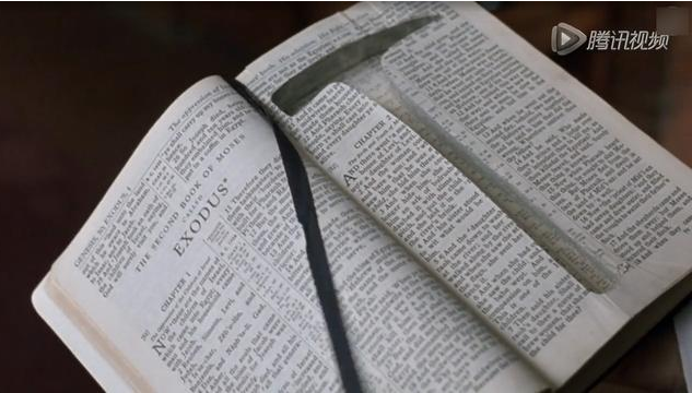《肖申克的救赎》:一本被挖空的《圣经》