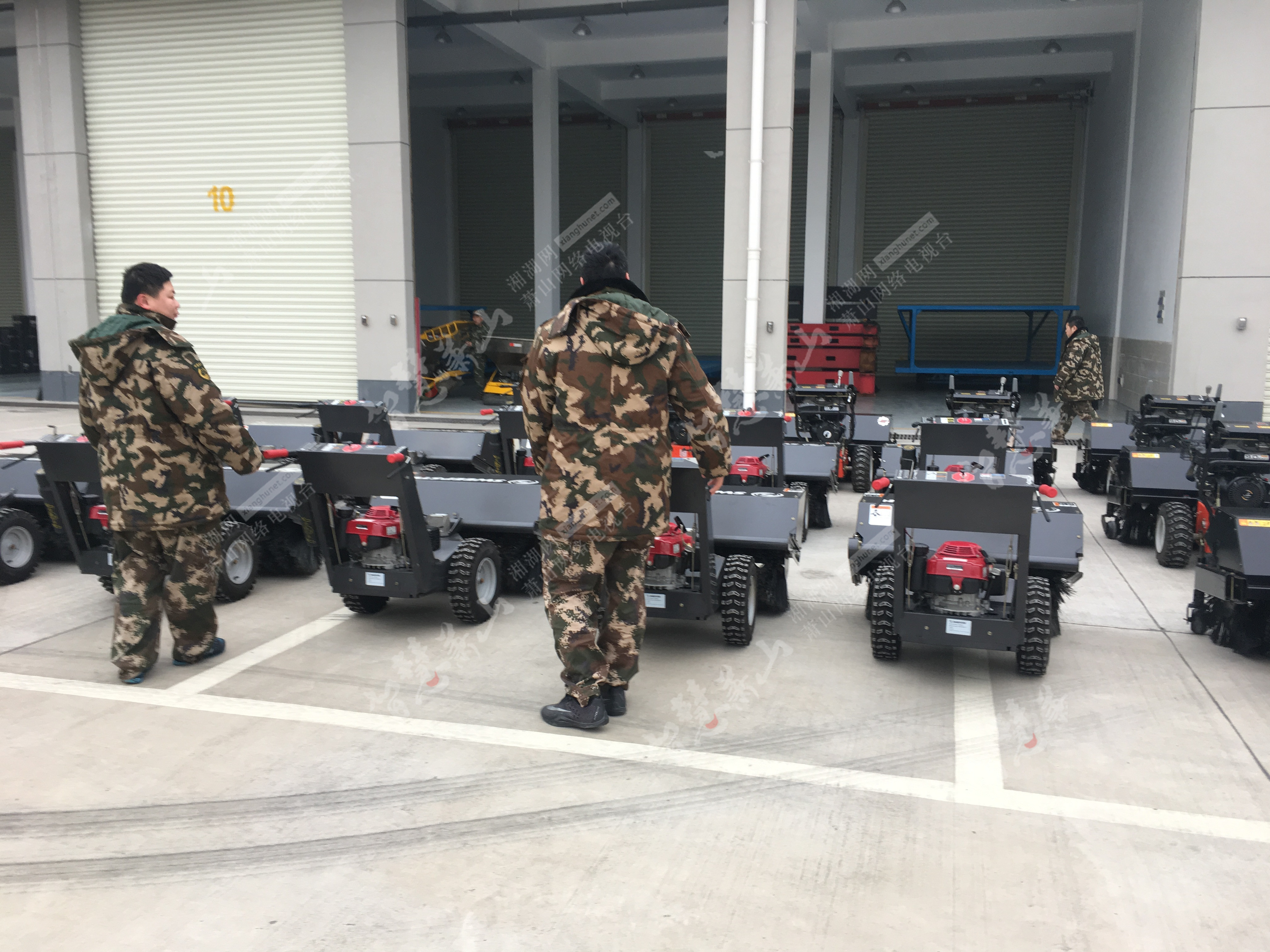 应对雨雪天气 萧山机场全力保障旅客出行