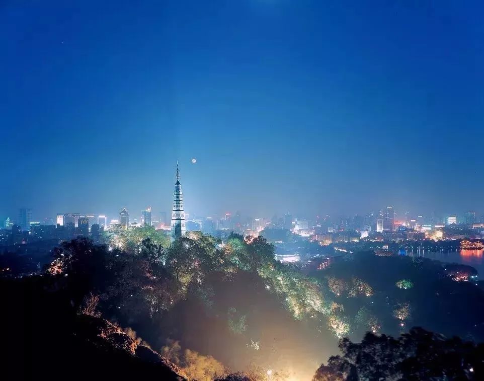 最佳赏月地大全! 学好这几招, 今晚朋友圈晒月