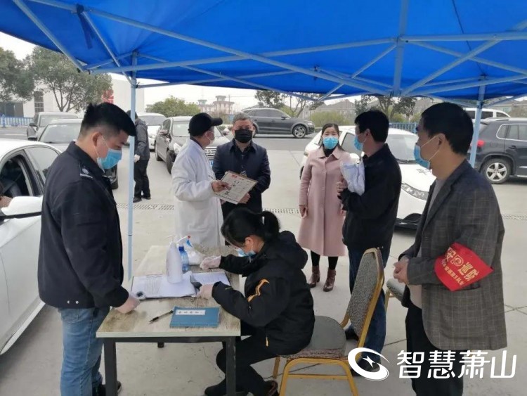 进化镇人口_人类进化图