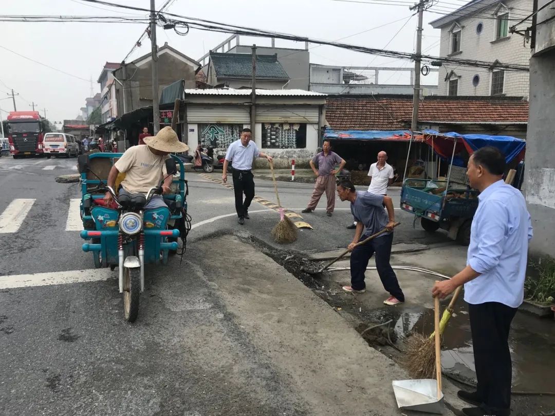 党湾镇老埠头村:凝聚攻坚合力,环境整治再掀热潮