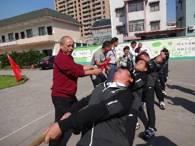 衙前镇有多少人口_手机衙前网 市政协主席潘家玮调研衙前小城镇环境综合整治(3)