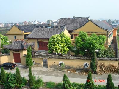 广福小庵,始建于清朝初期,座落在坎山镇三岔路村,东北围绕杭州萧山