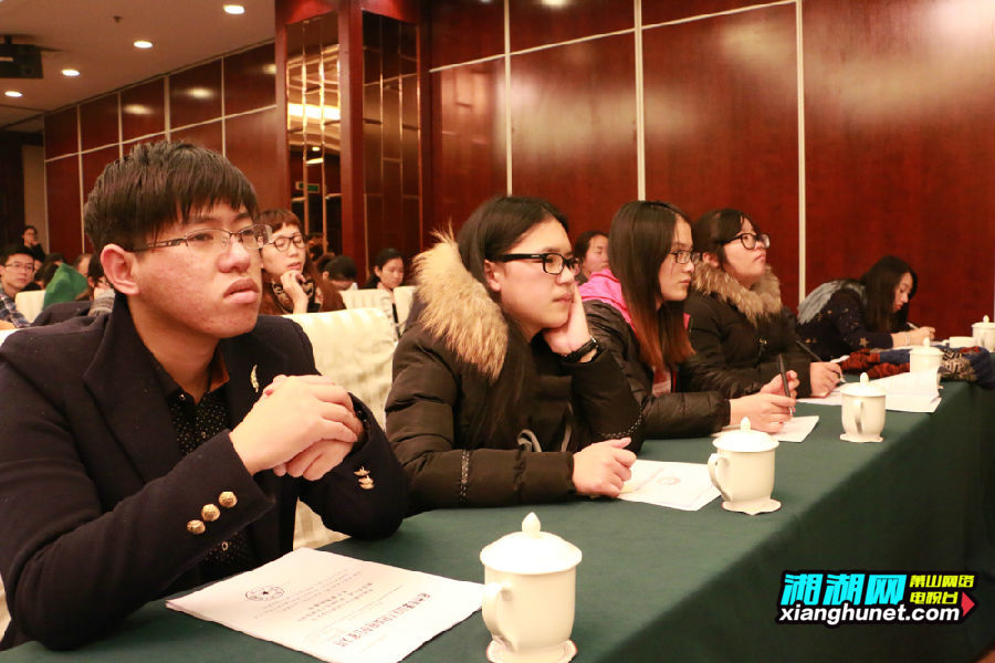 区商务局举办亚马逊平台跨境电商业务培训会_