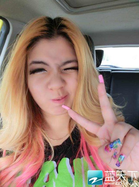 摇滚少女刘雅婷:我有百变造型只为爱我的人歌唱