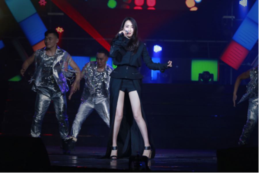 挑战者联盟第一季第一集完整版 aac75cce66f0e10cc8e63228bf8e6fe2.jpg