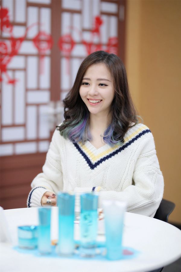 梦想的声音张靓颖二次登台造型超惊艳林俊杰超大钻戒欲送歌迷