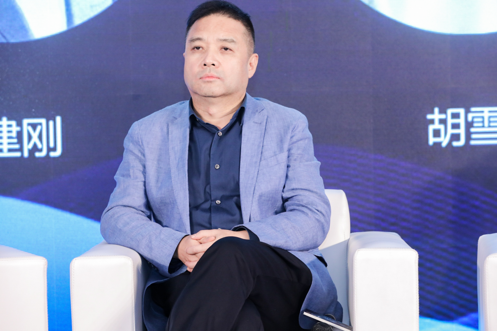 和评论专家,新华社,中央人民广播电台等全国媒体的财经评论员丁建刚)