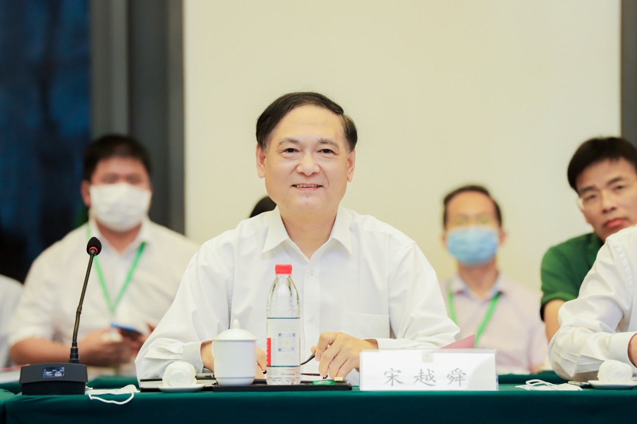 聚焦制造业高质量发展,宁波举行专家咨询会