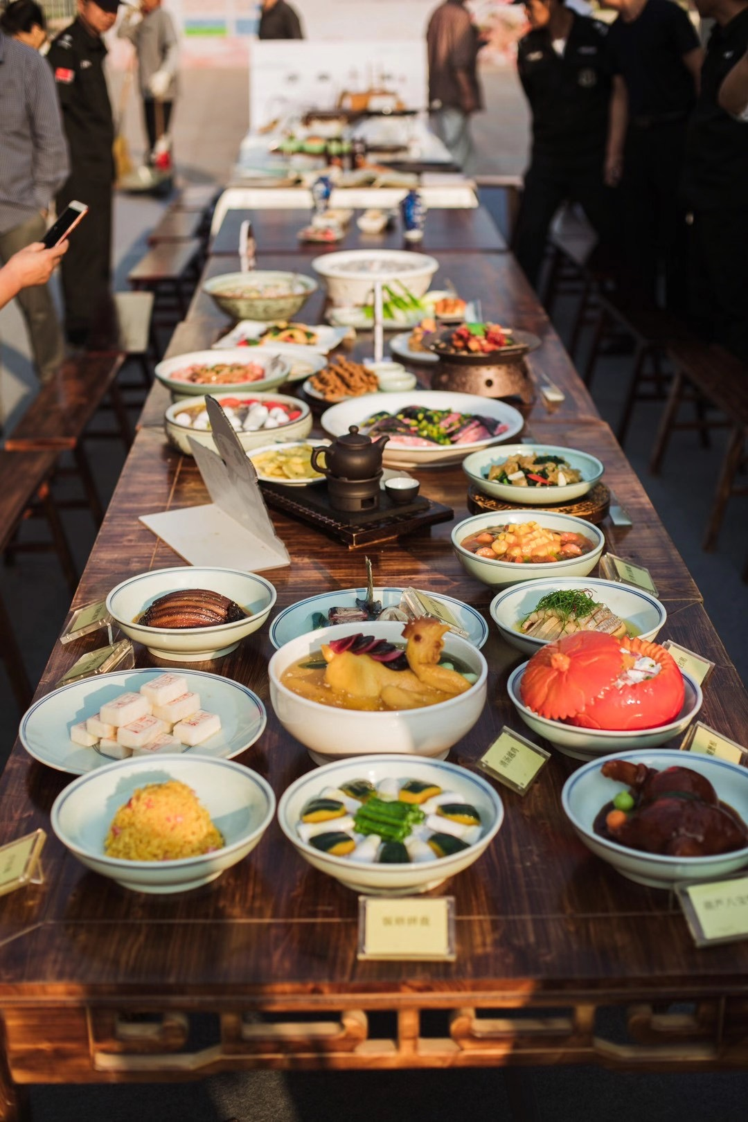 打响越菜品牌发展美食旅游绍兴百县千碗美食展开宴