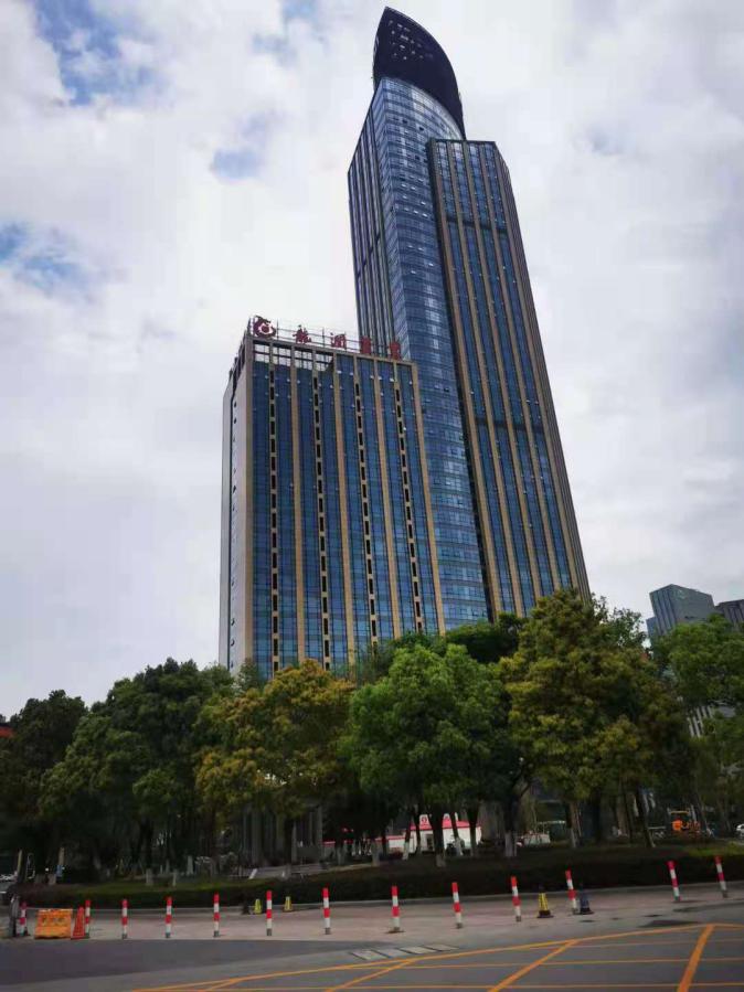 2019年1月10日,浙江龙润置业有限公司与希尔顿集团正式签约嘉兴希尔顿