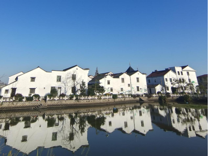 王家湾的变化得益于石淙镇的"微改造,精提升"工作,依托原有江南特色