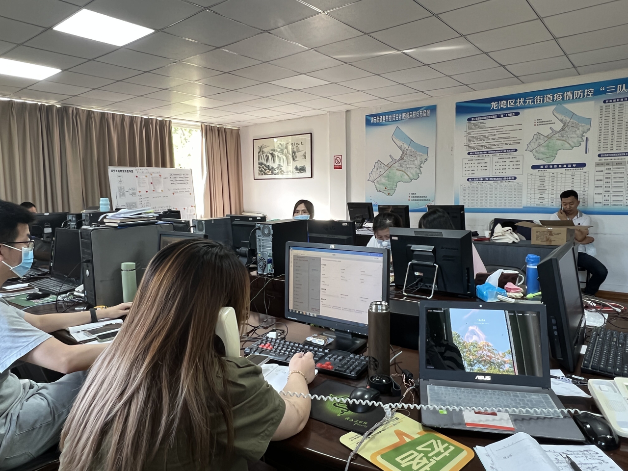温州龙湾状元街道那群可敬的幕后的战疫先锋化身话务员高速运转全力