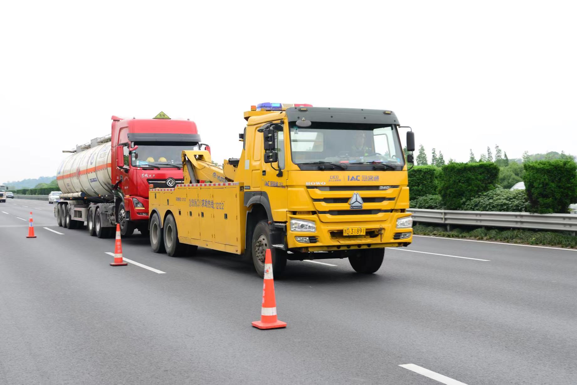 双车出警浙江高速救援再快一分钟