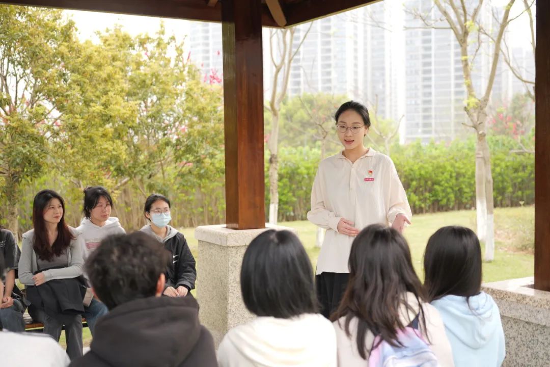 00后宣讲团让思政课燃起来