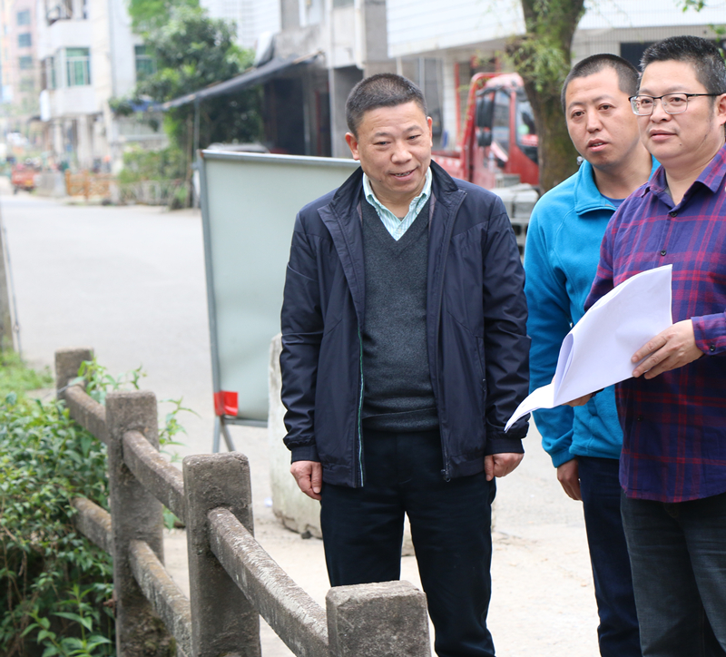 上官国明督查城市运行领域安全生产工作