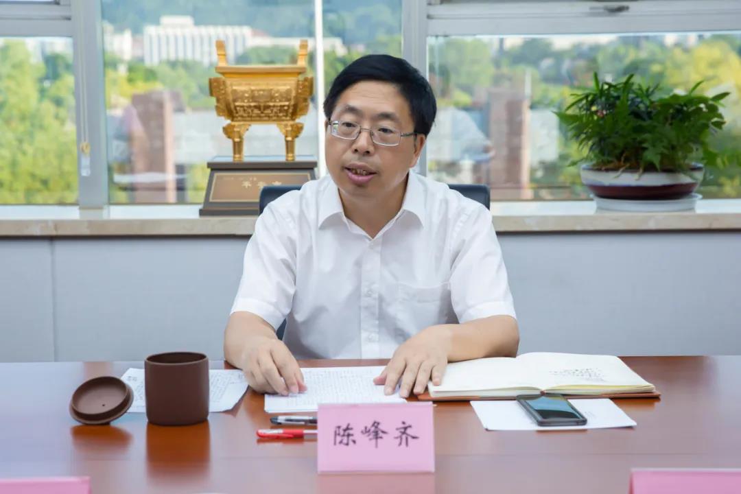 陈峰齐在调研垃圾治理工作时强调持之以恒推动垃圾分类工作落实落细