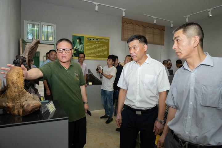 省人社厅副厅长金林贵来兰溪开展工作调研