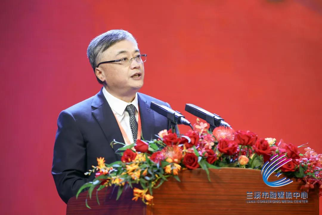 副董事长,上海盘毂动力科技股份有限公司董事长李平作为嘉宾代表发言