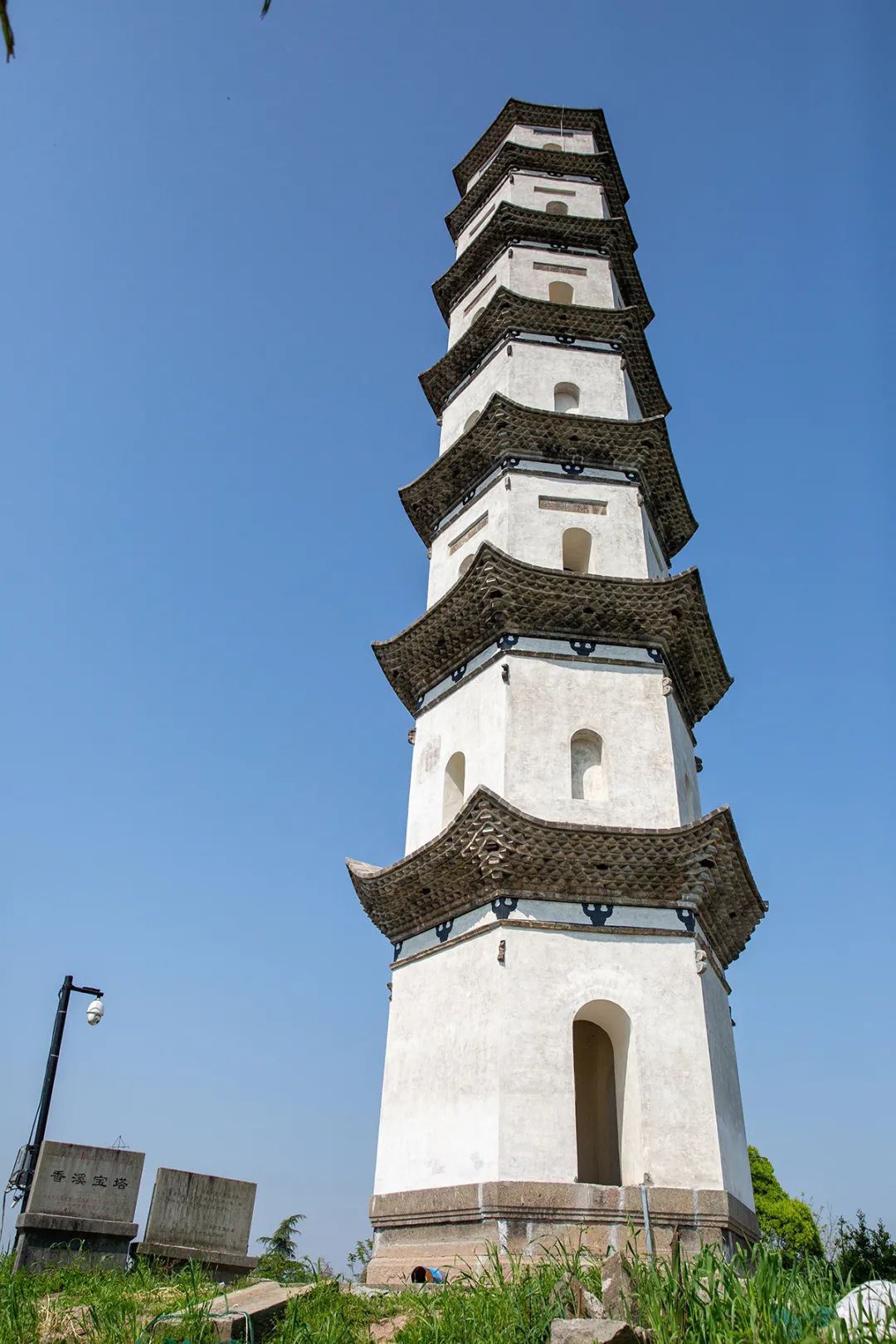 (修缮后的香溪宝塔)/黄浙川摄