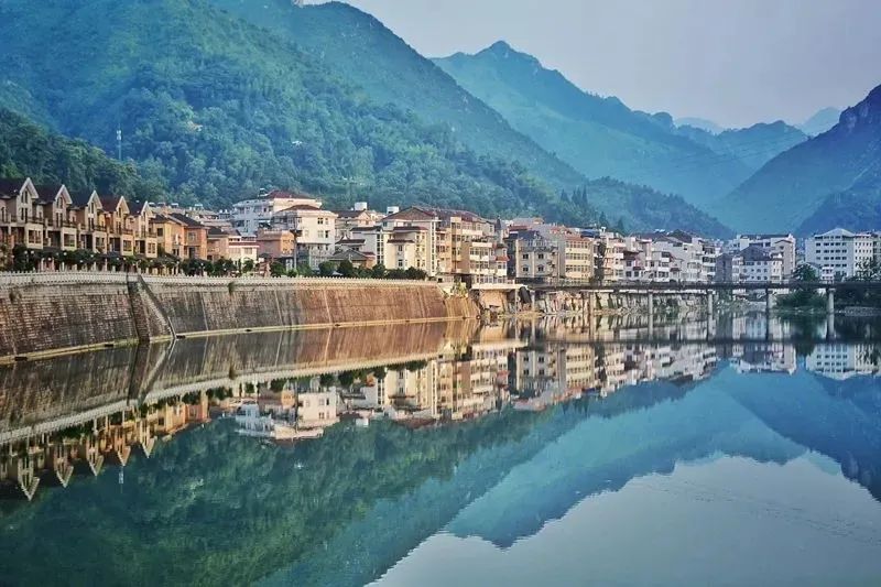 青田获评为全省新时代美丽城镇建设优秀单位