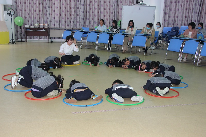 全縣幼兒園規則遊戲展評活動在油竹水南幼兒園舉行-青田之家基金會