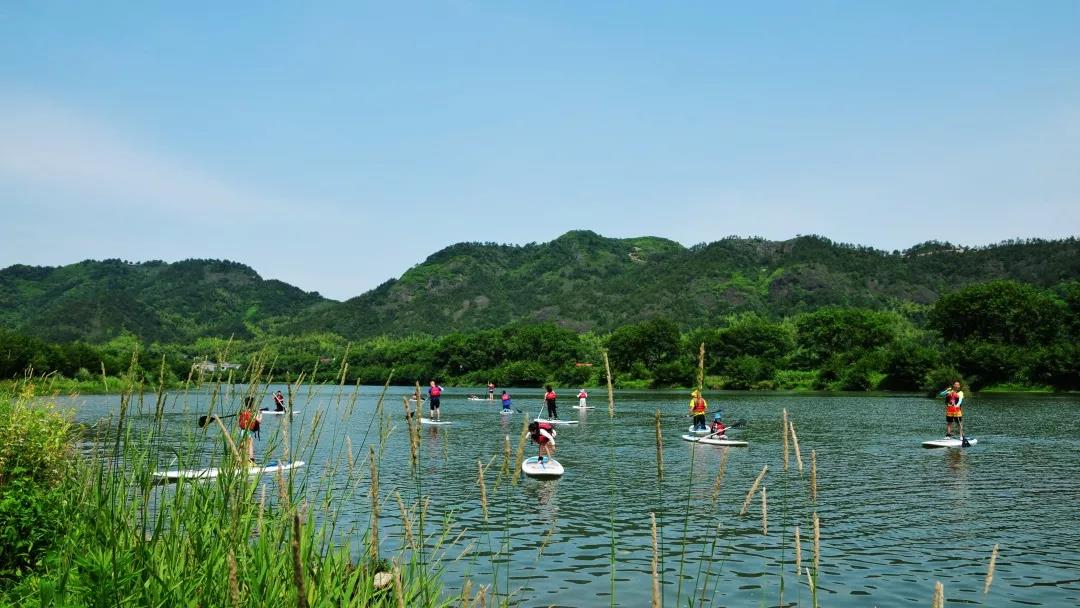 激情清凉一桨一板玩转龙游水世界