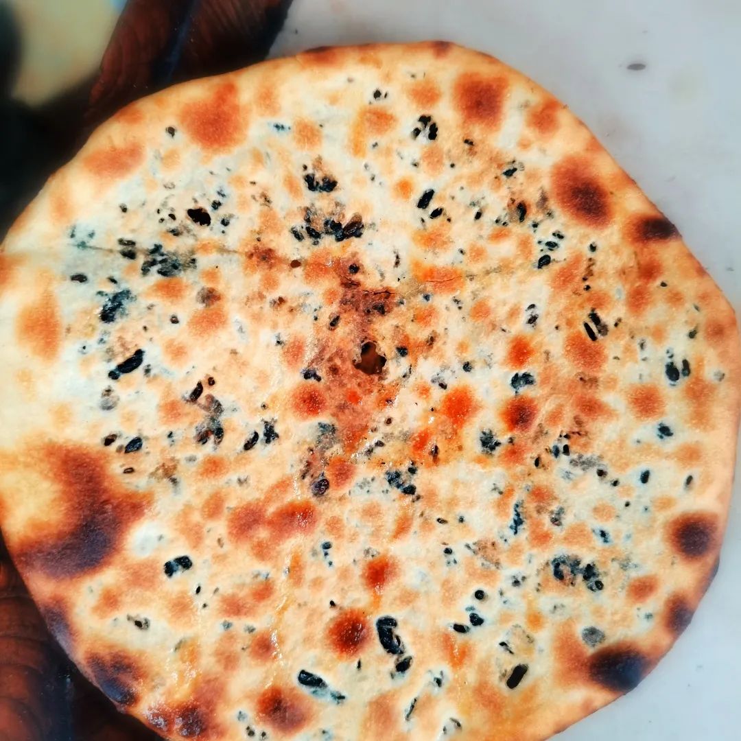 探店龙游38岁的烤饼香