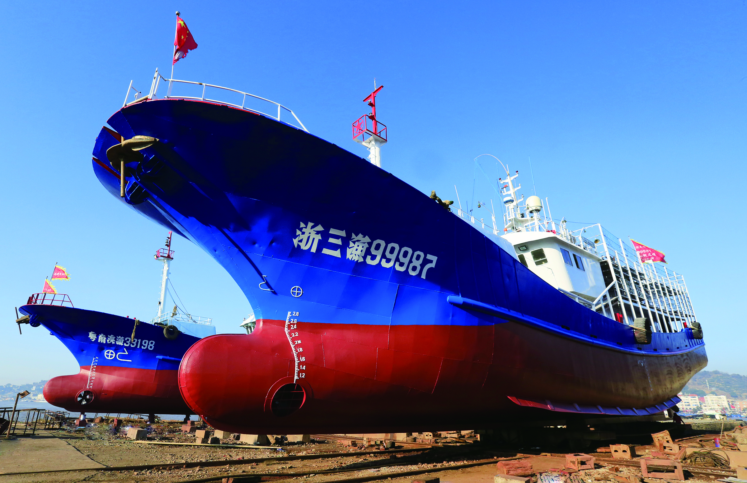 石浦港:三门湾渔船的保养驿站