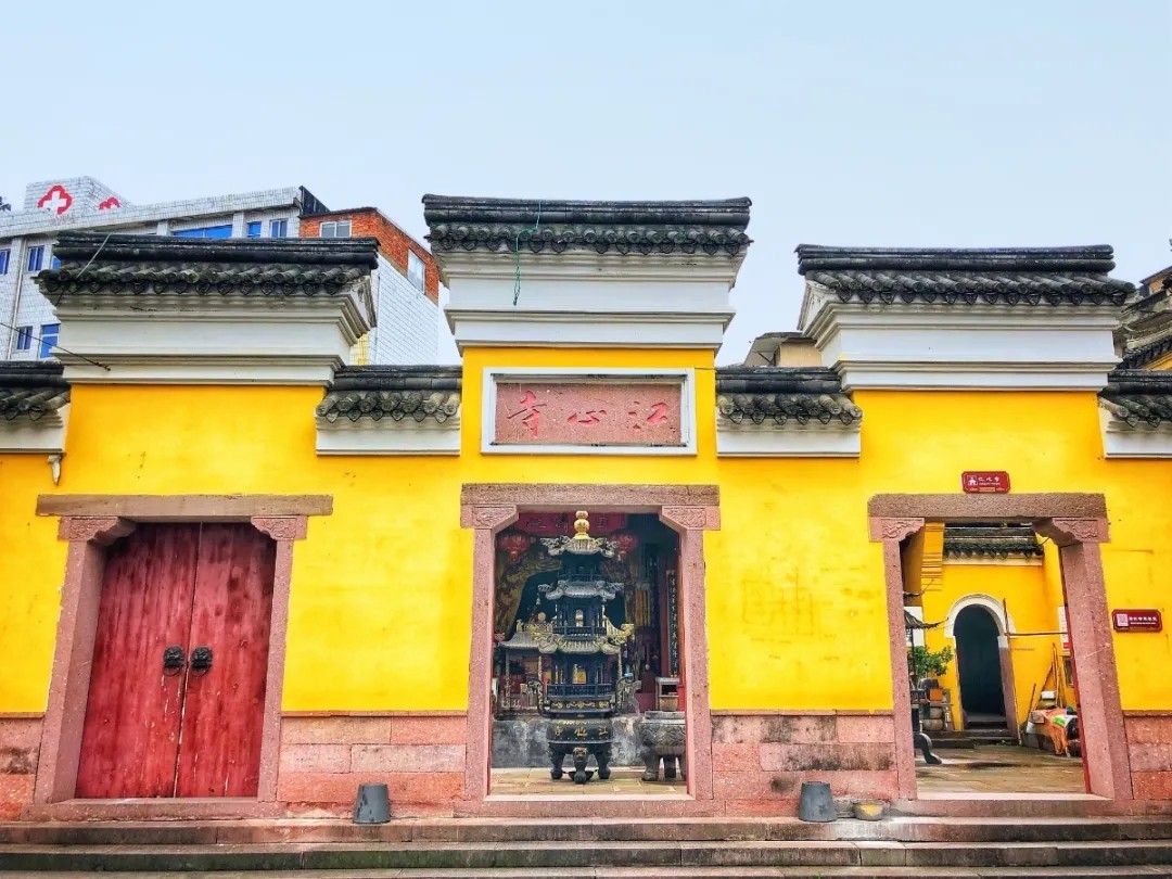 每个精彩纷呈的一分钟,都藏着象山这座小镇的安逸生活