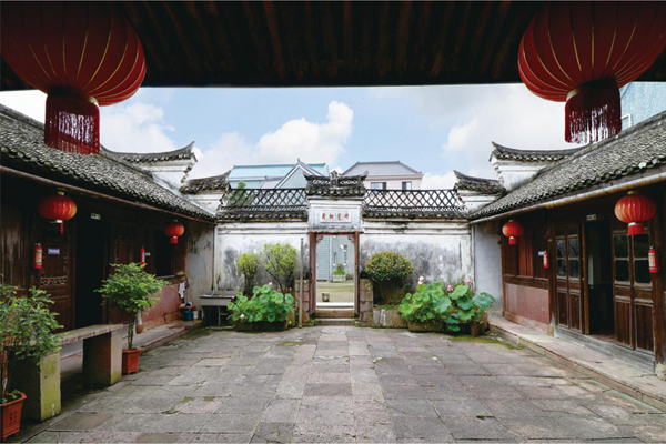 汉章故居始建于清咸丰八年(1858年),由其父陈昌垂建造,占地面积约3500