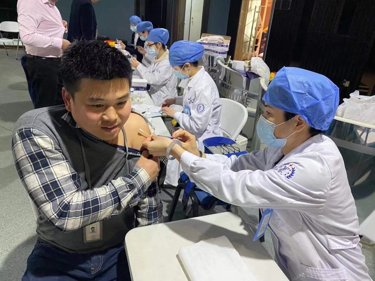 问题四:打完第一针,接种部位红肿,肌肉酸痛?影响打第二针吗?