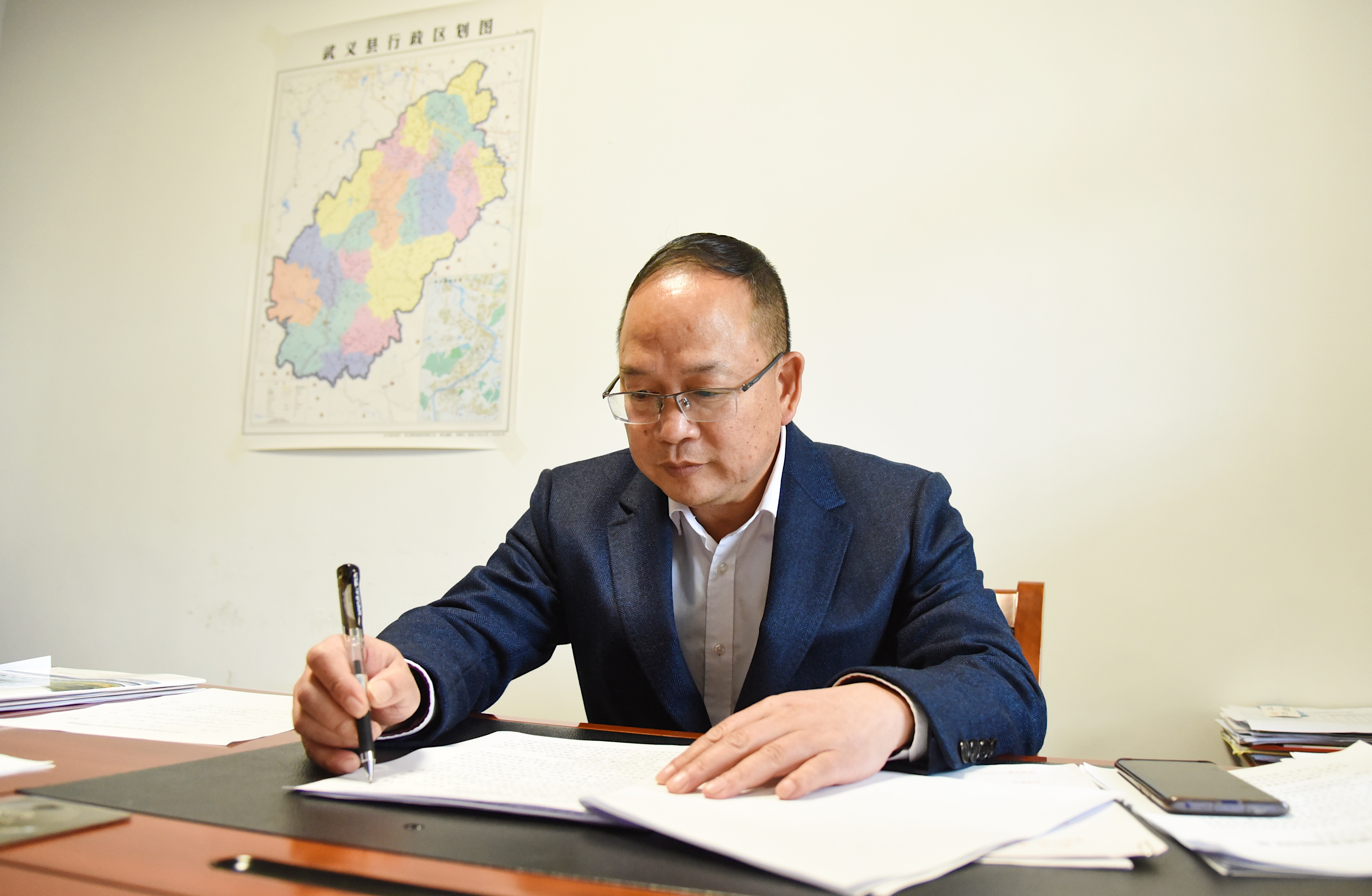 访县农业农村局党委书记局长丁志凯聚勇猛奋进之力建跨越赶超之功