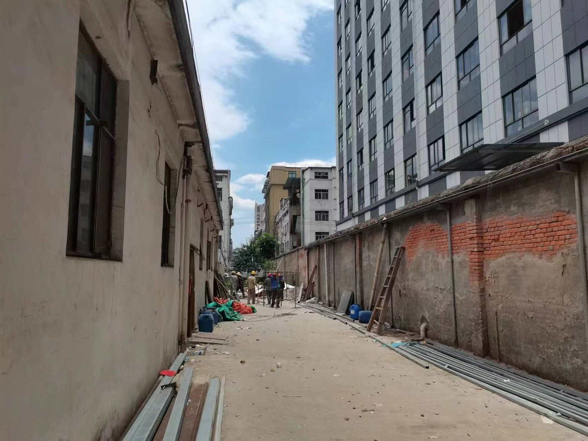 金华东阳市白云街道百日攻坚不松劲拆除违章保平安