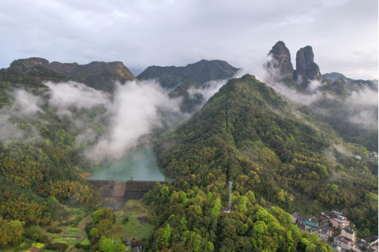 一路繁花一路景衢州江山市花峡线积极打造省级精品道路