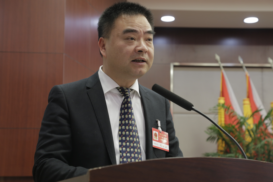 义桥镇召开第十七届人民代表大会一次会议