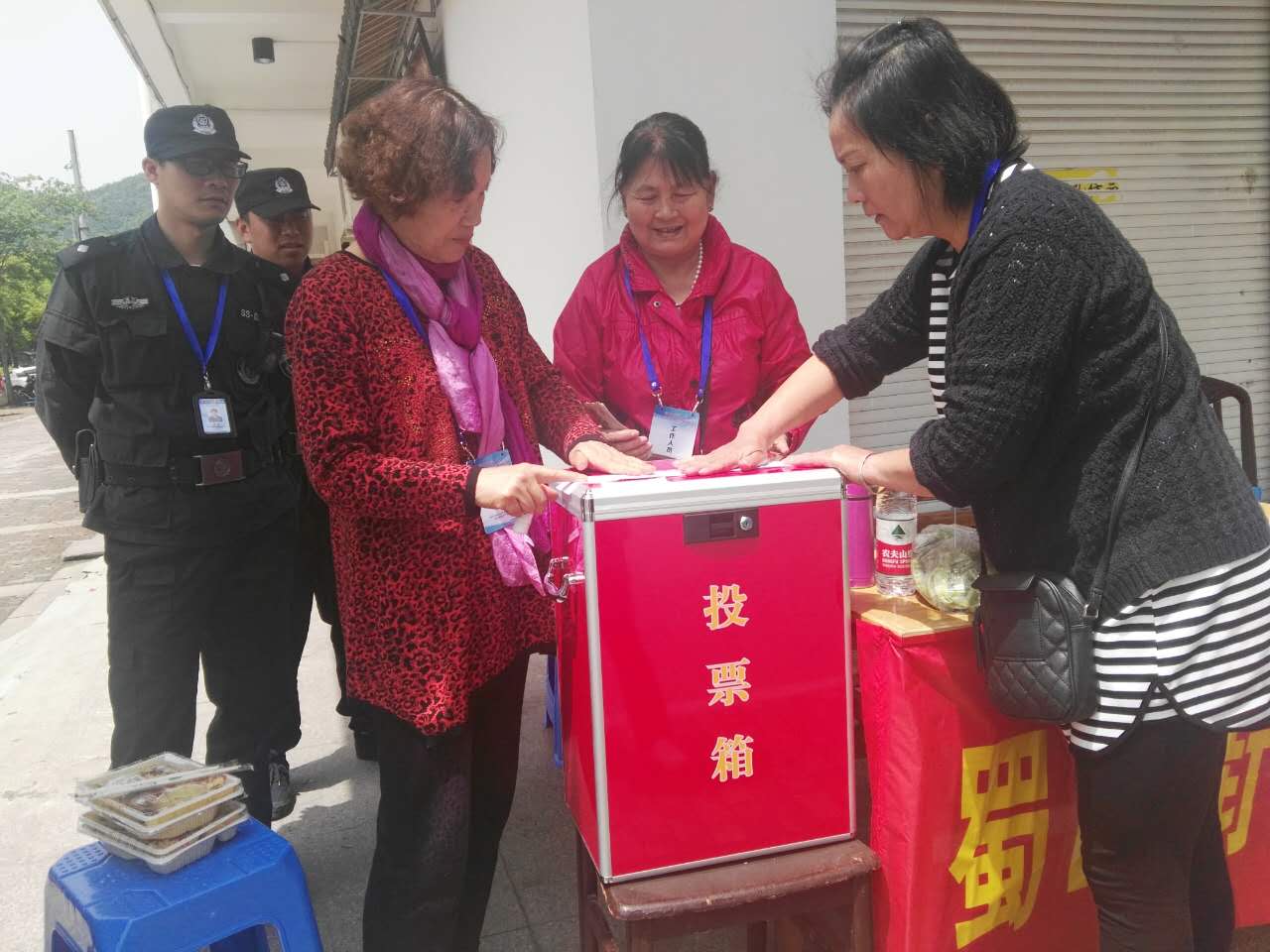 广宁社区顺利完成社区居委会换届选举工作
