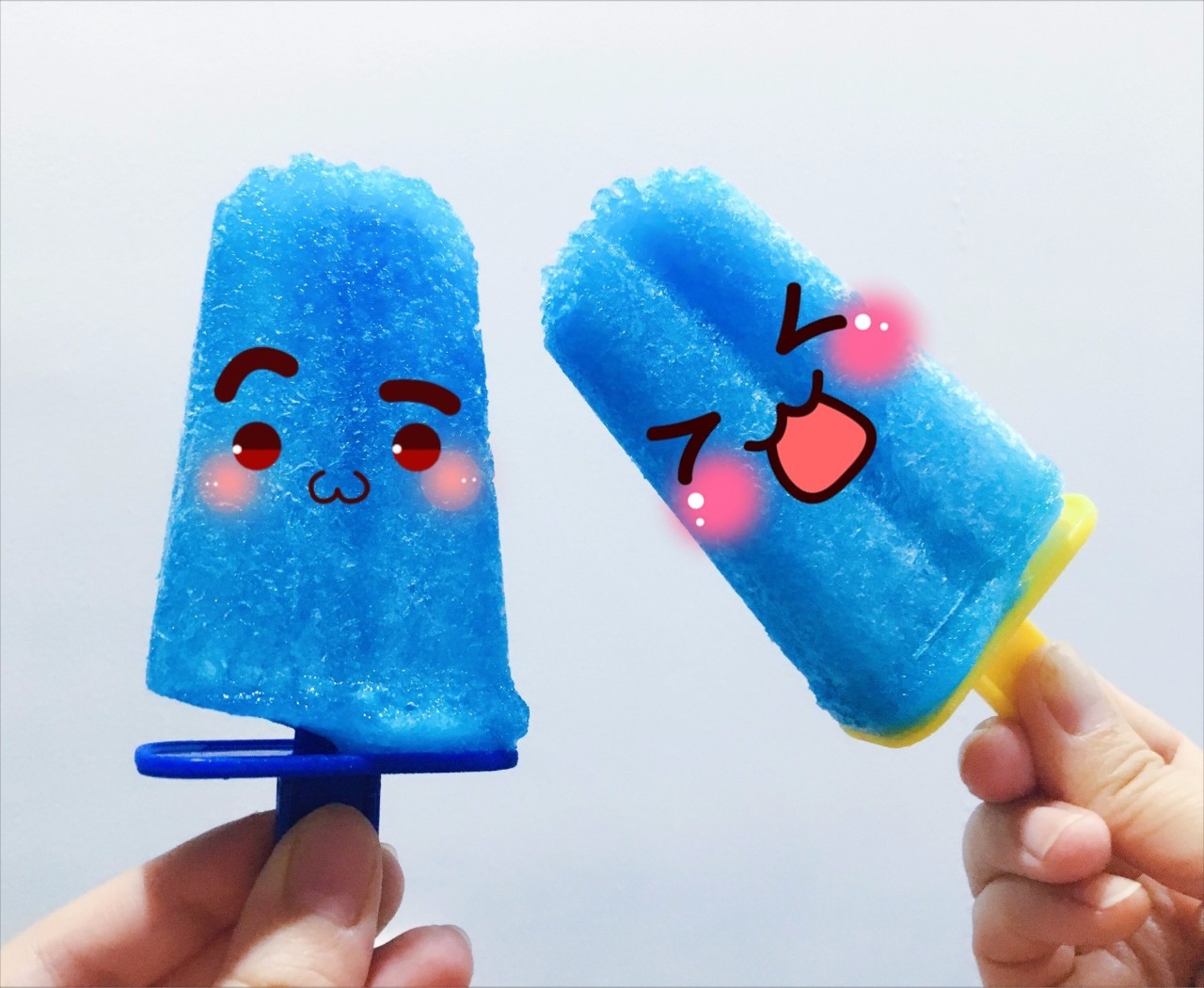 爆款蓝色可乐做出来的"洁厕灵"鸡翅,吃完5年不想碰鸡