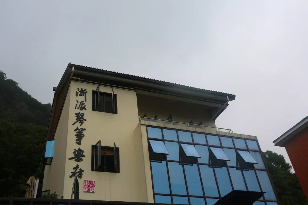dd027a27ffac501b8aaf0011462baae9.jpg