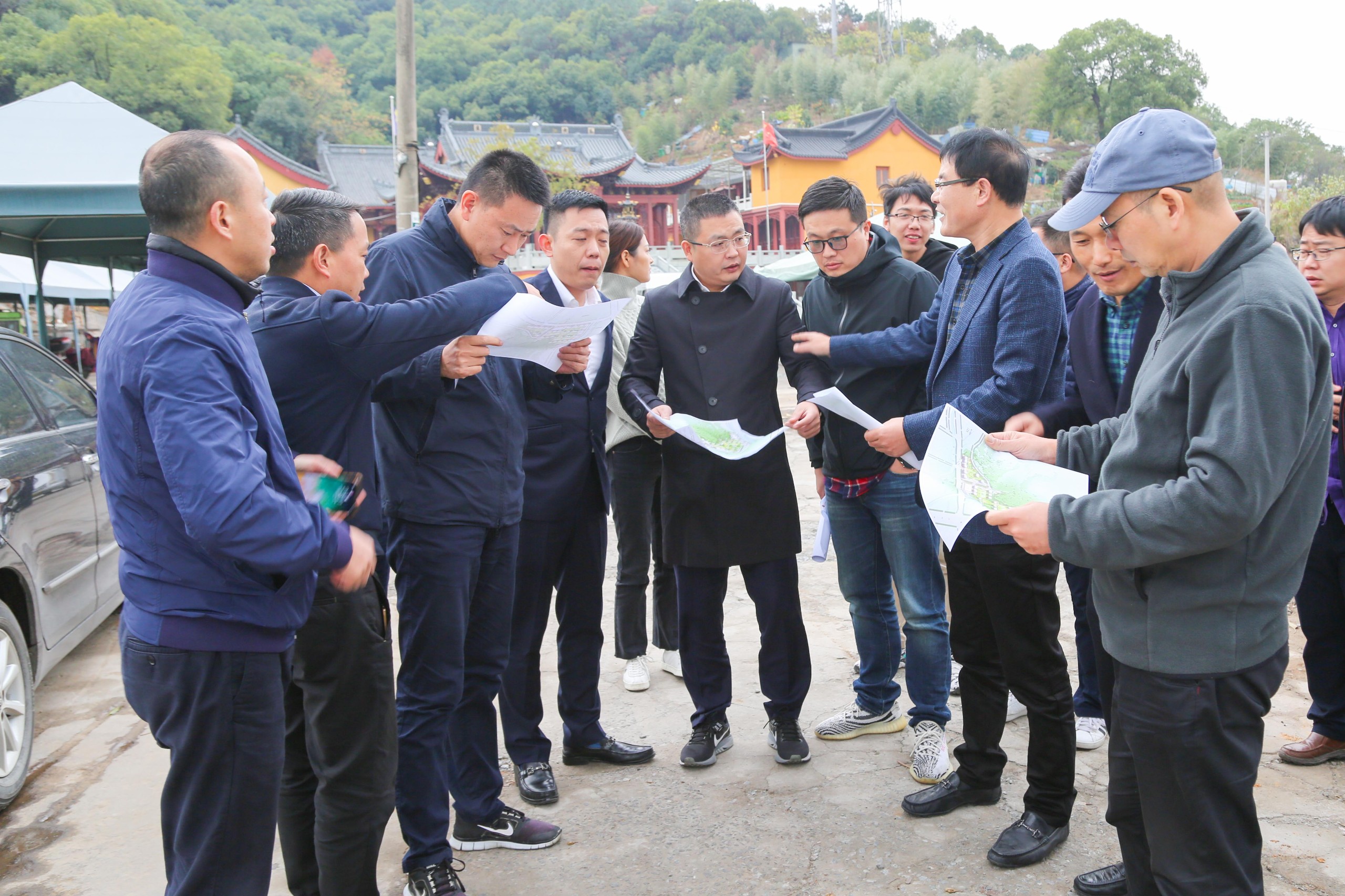 书记,办事处主任来和平,人大工委主任董红明会同湘旅集团董事长胡妙生