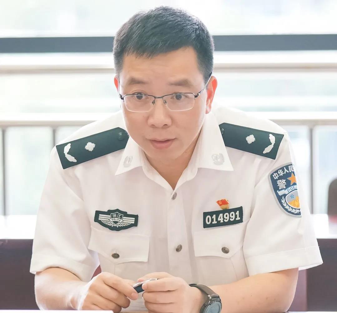 张亮调研义桥镇村级组织换届选举工作