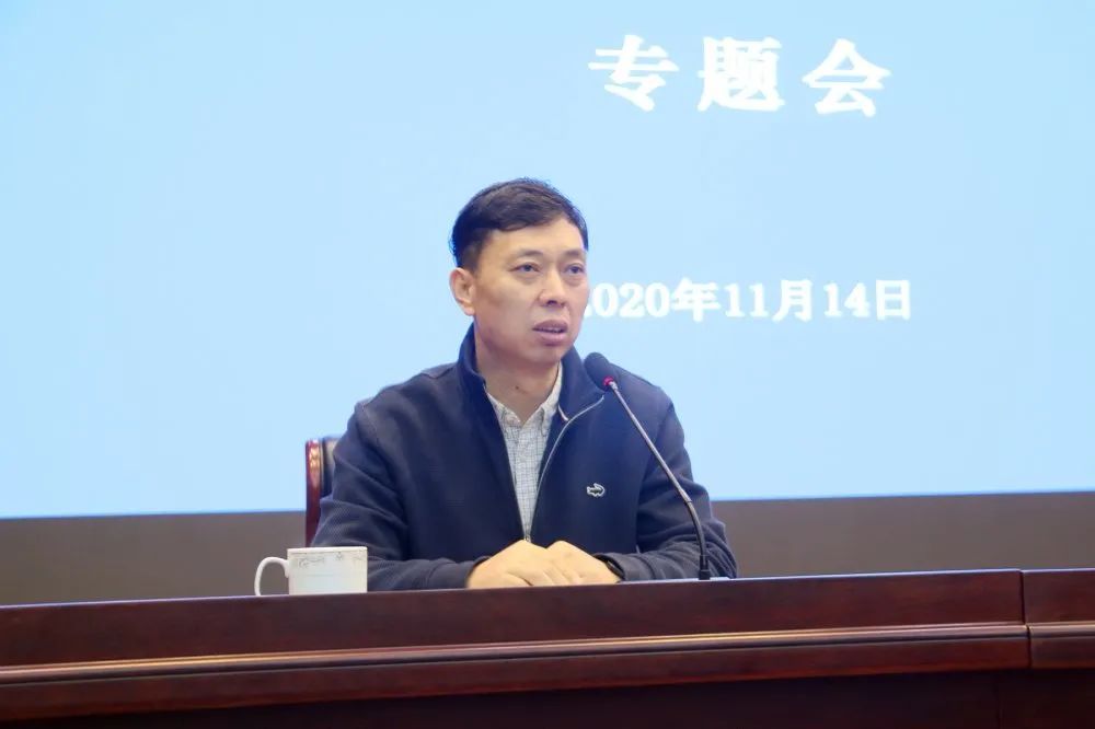 镇区域发展办安监局副局长王宏俊部署了下阶段全镇安全生产工作.