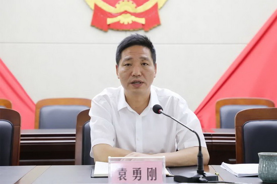 袁勇刚表示,围绕建党百年系列活动和亚运新城建设,楼塔