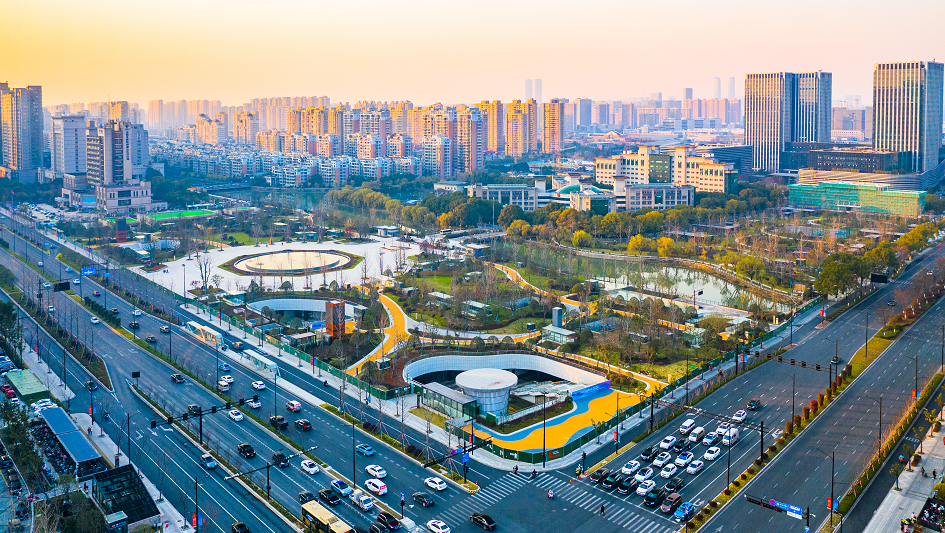 新年第一天萧山人民广场正式开放